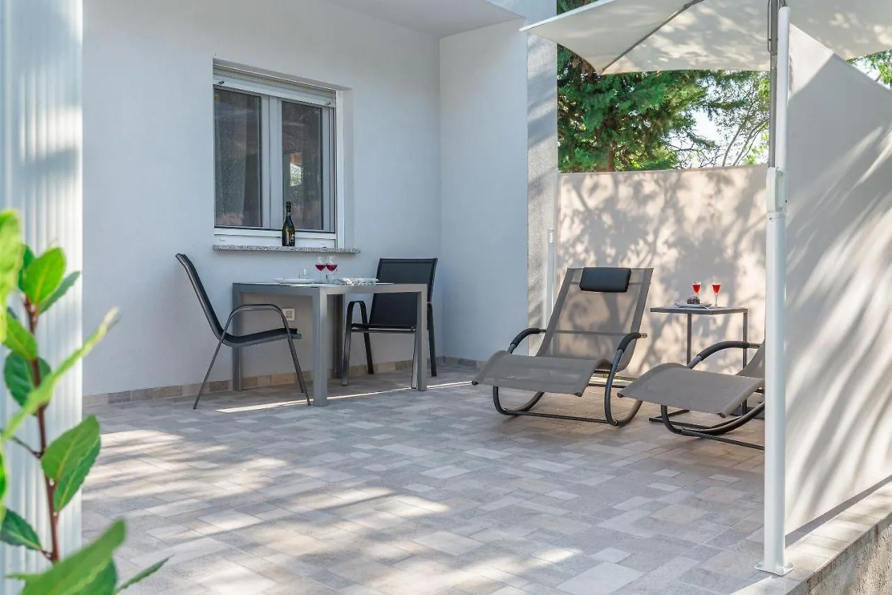 Evita Fazana Premium Studio Apartments