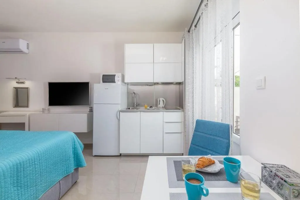 Evita Fazana Premium Studio Apartments