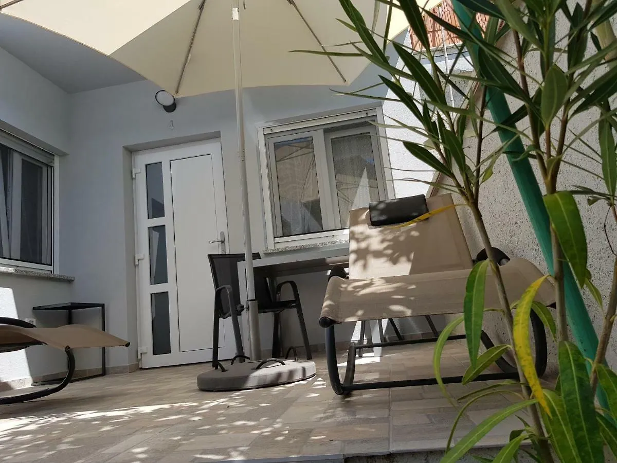 Evita Fazana Premium Studio Apartments